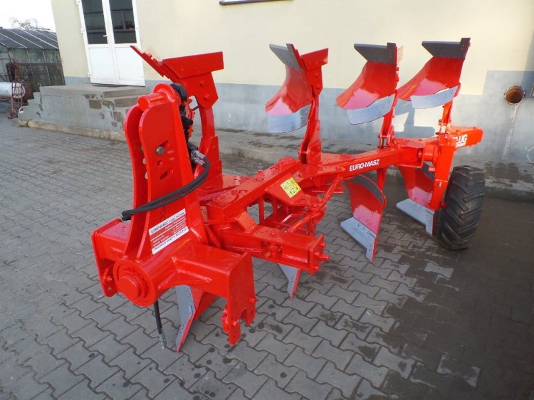plug-obrotowy-euro-masz-05.jpg