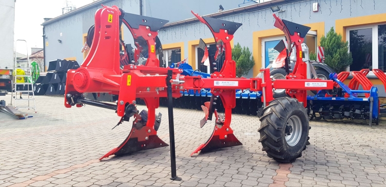 371501606_1065994211084877_1982792826765841963_n.jpg