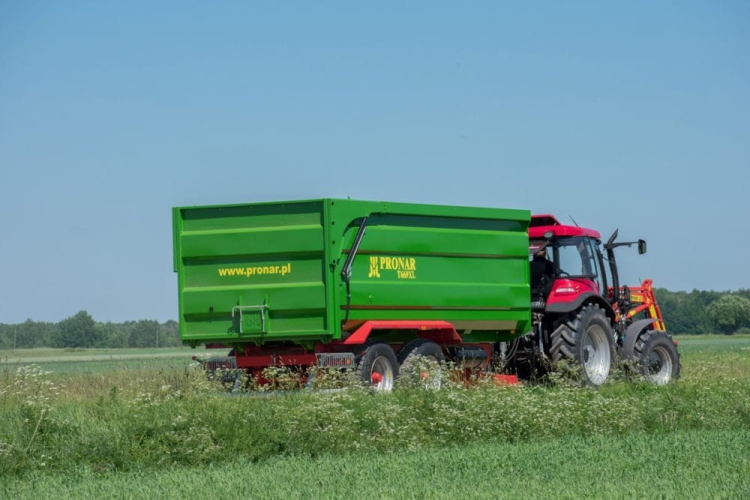 Przyczepa-PRONAR-T669XL-02.jpg