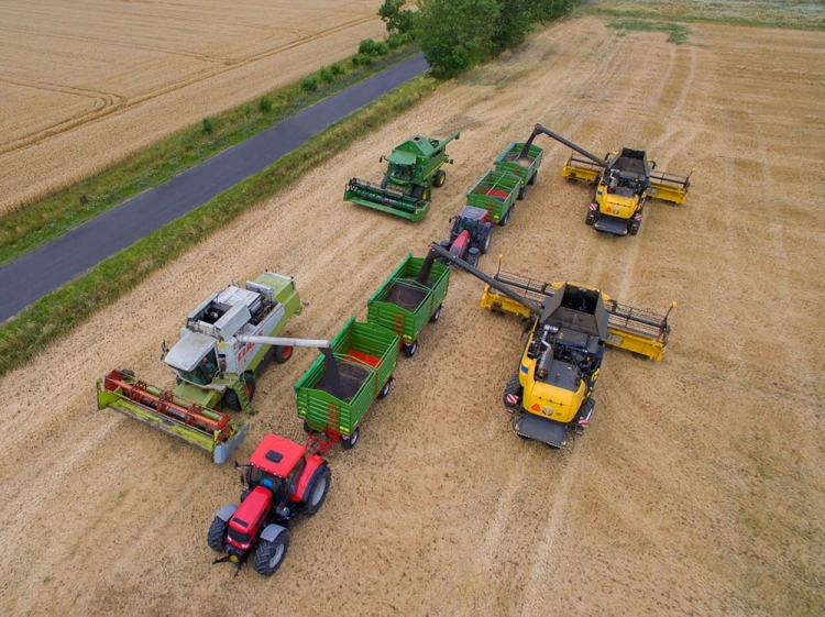 20.07.2019-żniwa-rzepak-dron-14-ok-na-www.jpg