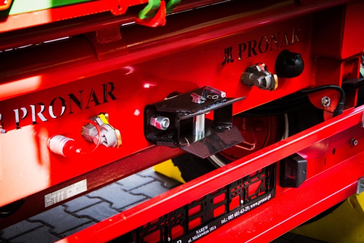 05-PRONAR-PT606.jpg