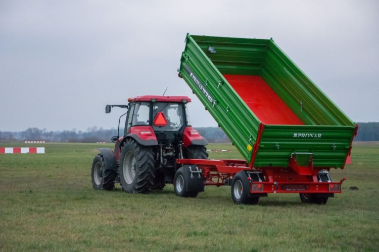 Przyczepa-Pronar-T672ECO-03.jpg