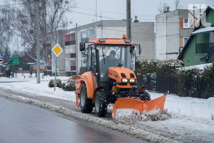 posypywarka_Pronar_pw120_4.jpg