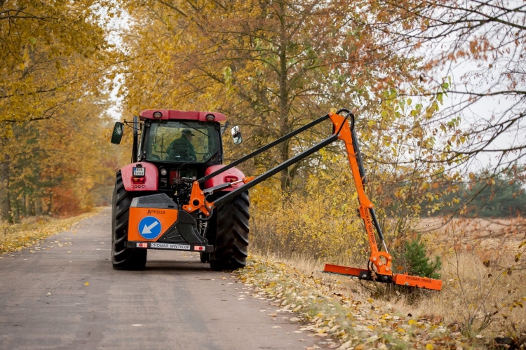 PRONAR_GN200-2.jpg
