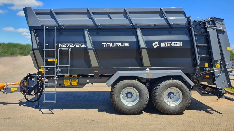 rozrzutnik-obornika-n272-2-taurus-zeni-z-nadstawkami-z-blachy-czarny.webp