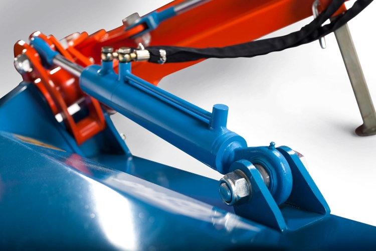 Dual-piston-for-shredder-moving-big.jpg