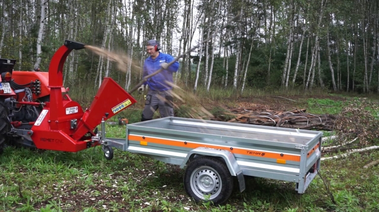 WoodChipper_RT_630.avi.00_00_19_05.jpg