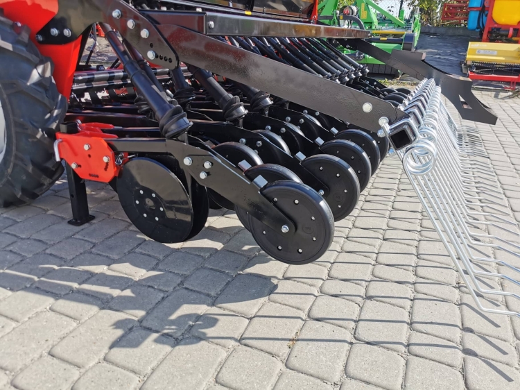 siewnik3m5.jpg
